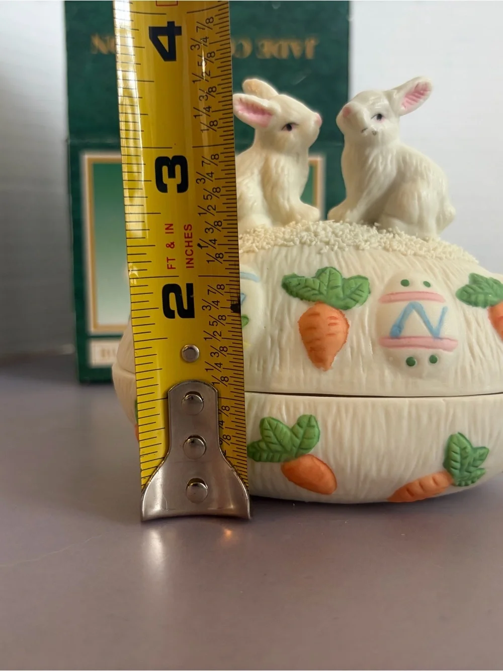 Vtg World Bazaars Jade Collection Bunnies On Egg